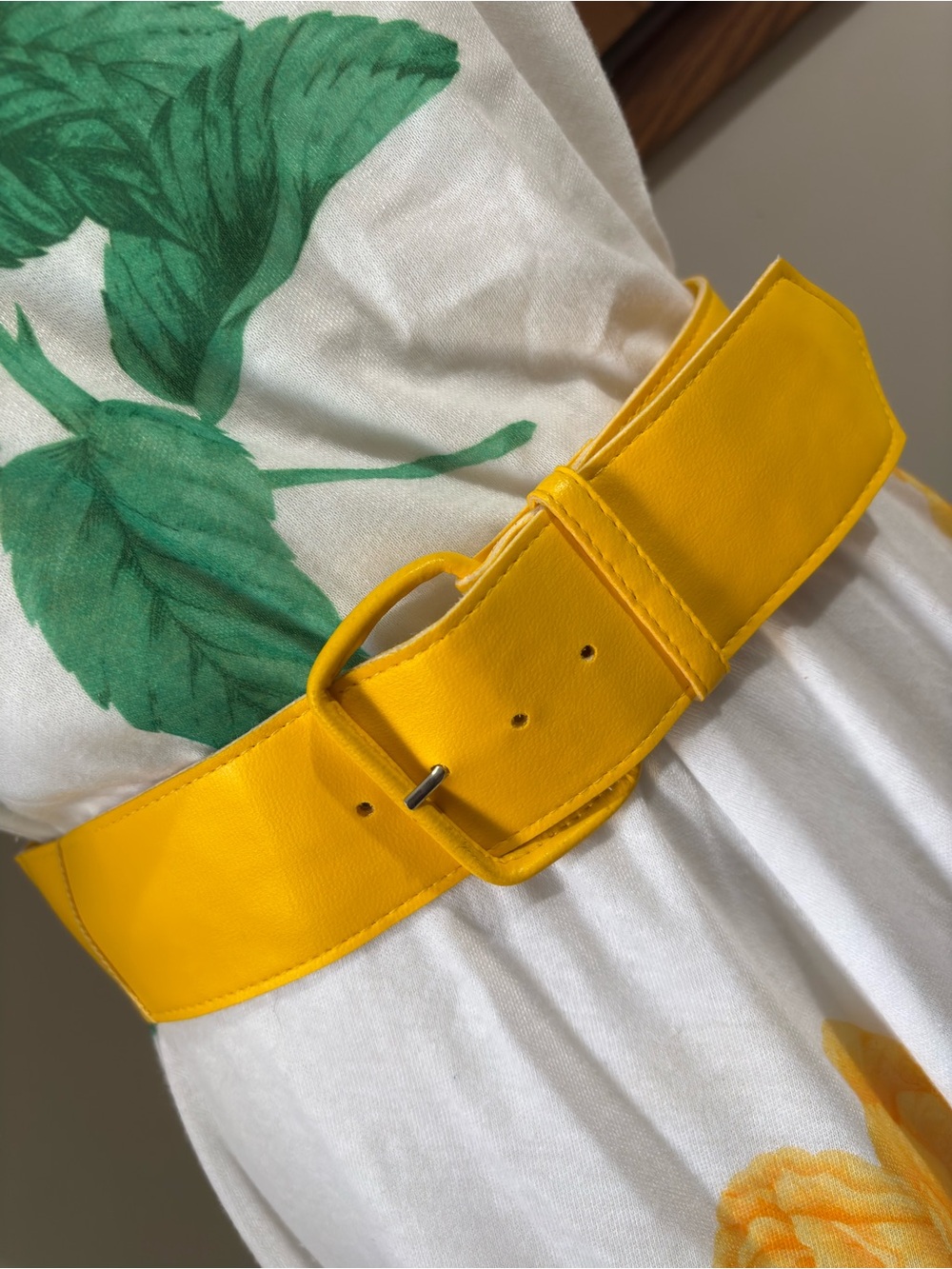 J. Ellis Vintage White Maxi Dress with Yellow Floral Print and Belt Size 10 - Picture 6 of 14